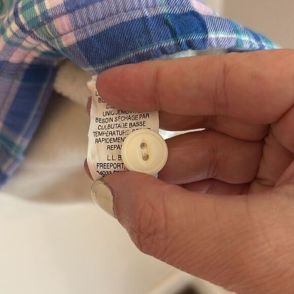 L.L. Bean Women Fleece-Lined Flannel Shirt, Snap-Front Plaid size large red EUC - Picture 9 of 11